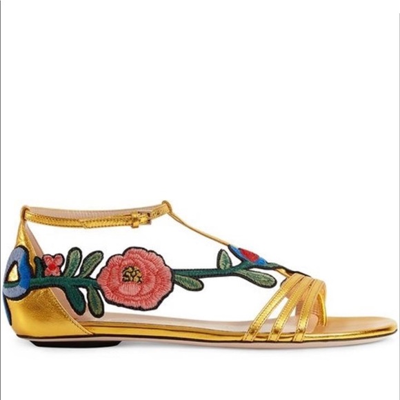 gucci gold flip flops